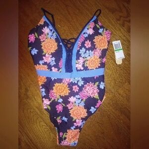 NWT Juniors One‎ Piece Bathing Suit Large